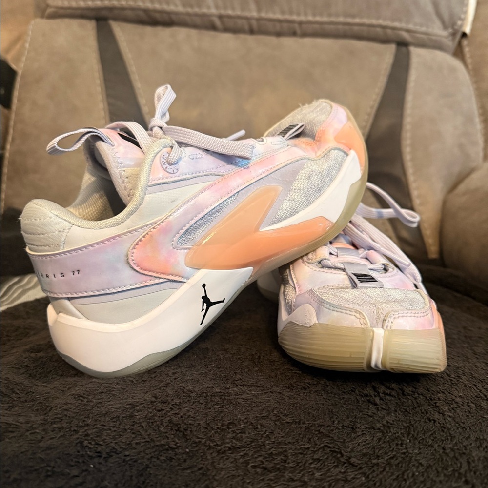 Air Jordan Jordan Luka 2 GS 'Nebula' DZ3498-005 size 5 women’s or 3.5Y